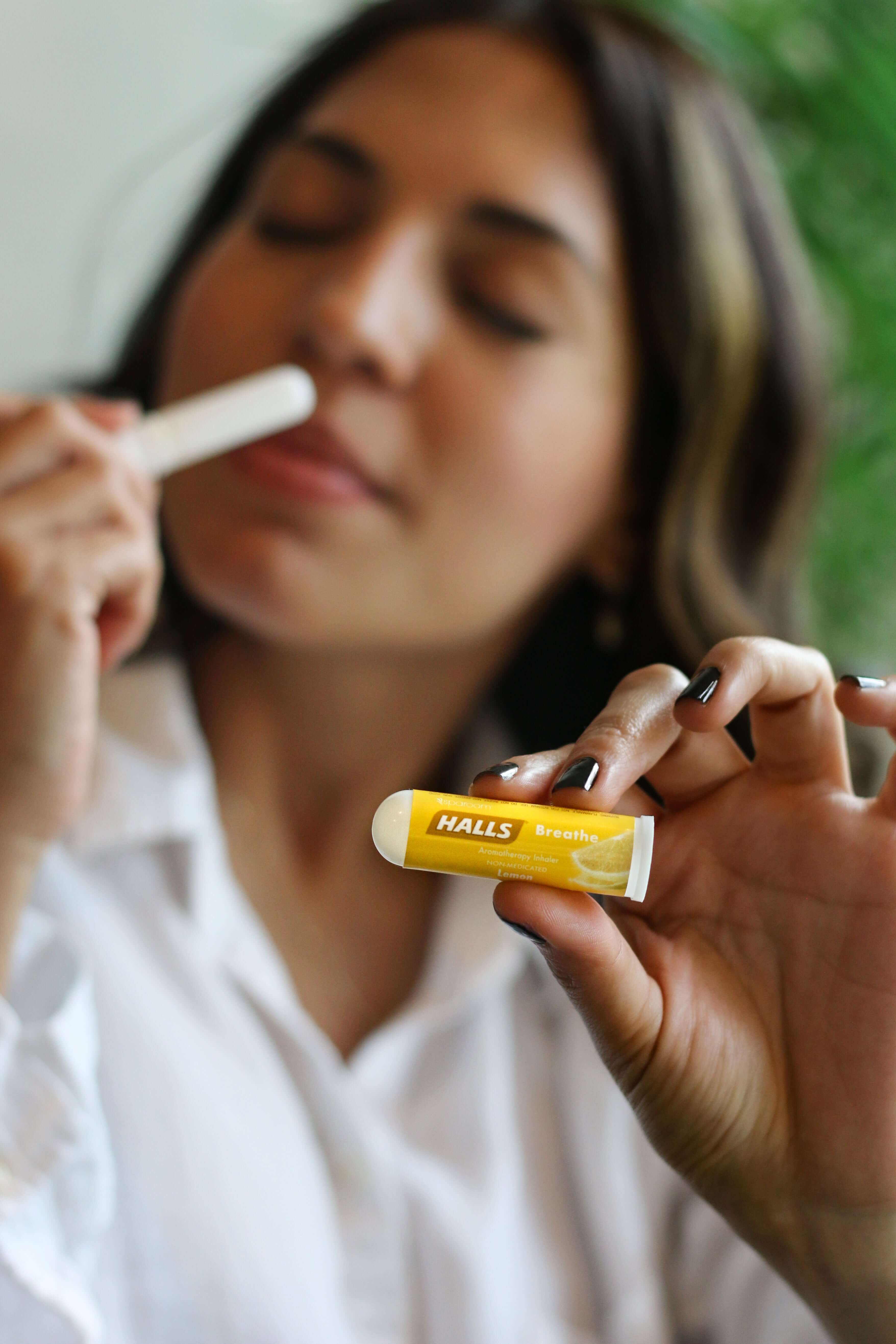 HALLS® Aromatherapy Inhalers Essential Oils sparoom Sparoom